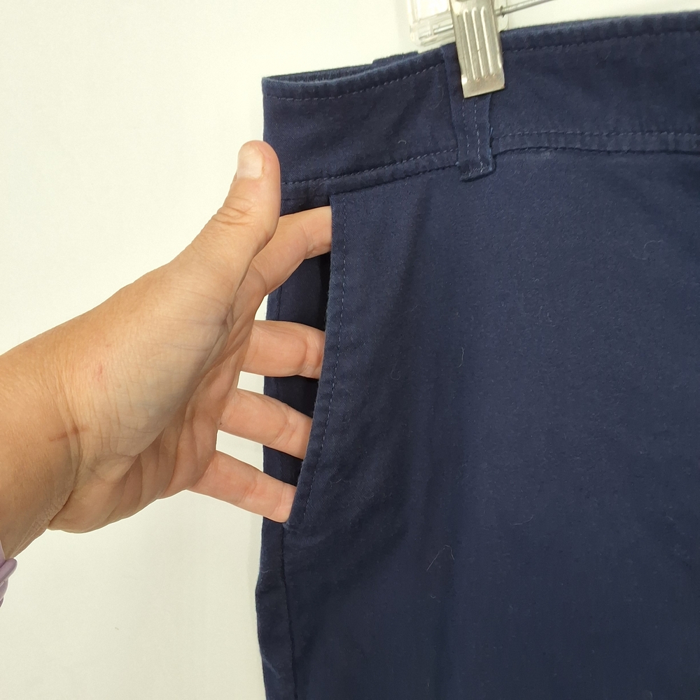 Soho Sz 12 Navy Women's Shorts - Picture 2 of 4